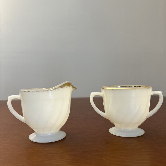 Anchor Hocking Fire King SWIRL GOLDEN ANNIVERSARY Creamer & Open Sugar Bowl - Picture 1 of 9